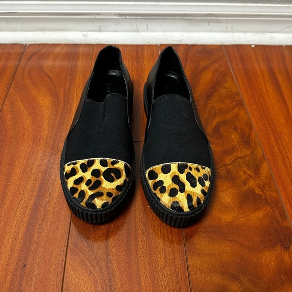 Lori Goldstein SZ 8.5 Sylvie Animal print Slide-on small platform Loafers - Picture 2 of 5